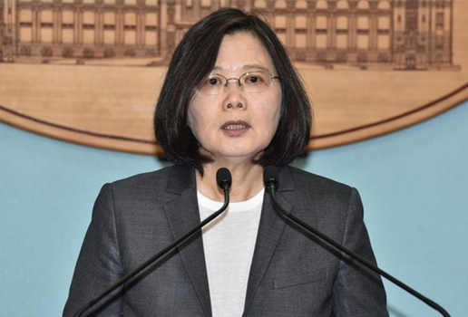 舉債8800億搞建設(shè) 邱毅預(yù)言蔡英文比陳水扁貪腐更甚 舉債8800億搞建設(shè) 邱毅預(yù)言蔡英文比陳水扁貪腐更甚