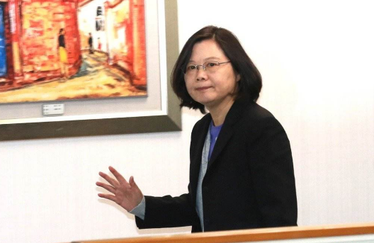 民進(jìn)黨當(dāng)局前瞻9千億被批不如440億修農(nóng)村道路 民進(jìn)黨當(dāng)局前瞻9千億被批不如440億修農(nóng)村道路