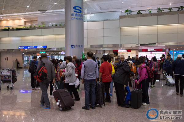 臺(tái)名嘴爆料:蔡當(dāng)局為增加觀光數(shù)花錢買越南觀光客 臺(tái)名嘴爆料:蔡當(dāng)局為增加觀光數(shù)花錢買越南觀光客