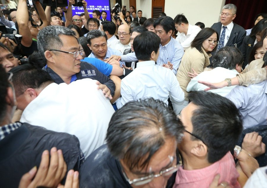 ����ۡ��Q���� �_����Ժ����ǰհ�{�G����ȫ����