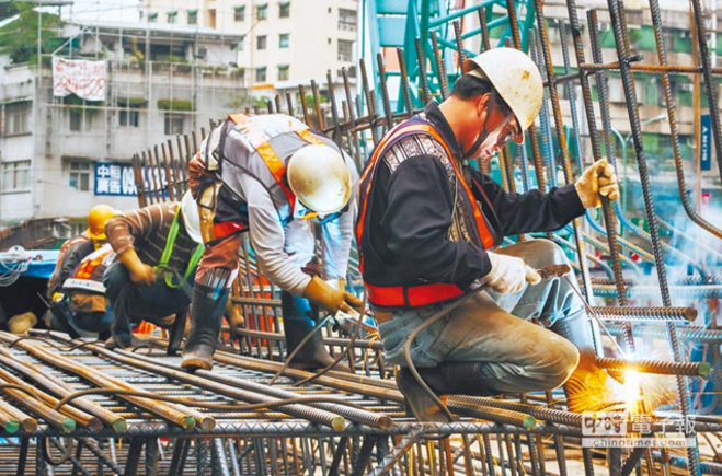 ��Ӣ�ľ�һ�������gͶ�Y��(chu��ng)�µ� ƴ�������׾�