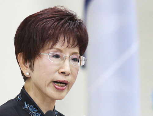 吳敦義與洪秀柱會面各自謙讓 精誠團(tuán)結(jié)成共識 吳敦義與洪秀柱會面各自謙讓 精誠團(tuán)結(jié)成共識