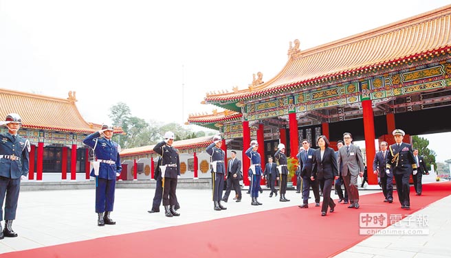 ��Ӣ�ļ١���Ԫ��֮�� �С�׃���_(t��i)��(d��)��֮��(sh��)