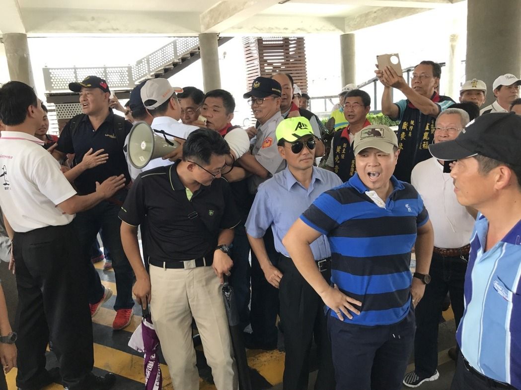 ��Ӣ���_(t��i)���k��Մ ���M(j��n)�h�h�T��(d��ng)�潨�h����ȫ���_(t��i)��