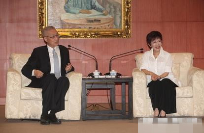 �Ǻ齩���н�!�����h"ȫ����"820�_��ί�x�e����9��