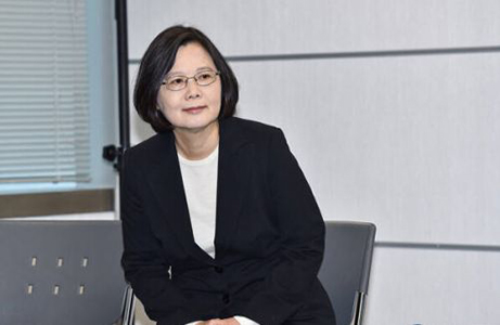 �����܌Ҵ�����(zh��n)��Ӣ�� �������c���M(j��n)�h������w��