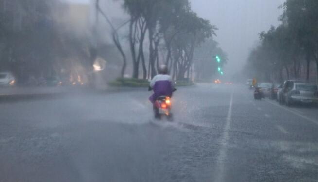 賴清德遭批:要“賴神”放假是世間十難 賴清德遭批:要“賴神”放假是世間十難