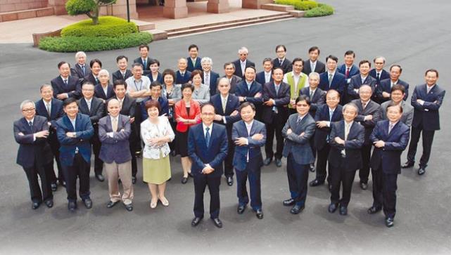 ��Ӣ�����RӢ��"���D�T"���_"�����T"�߹ٺ�·�l(f��)�_��