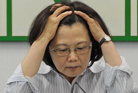 蔡英文聲望創(chuàng)上任以來最低紀(jì)錄 跌破民進黨基本盤 蔡英文聲望創(chuàng)上任以來最低紀(jì)錄 跌破民進黨基本盤