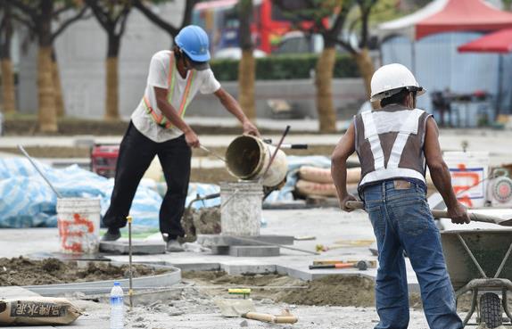 ý�w�˺�Ԓ��Ӣ�ģ��ڱ������Ʈa(ch��n)�����ĸ��Ǻ�ԭ����