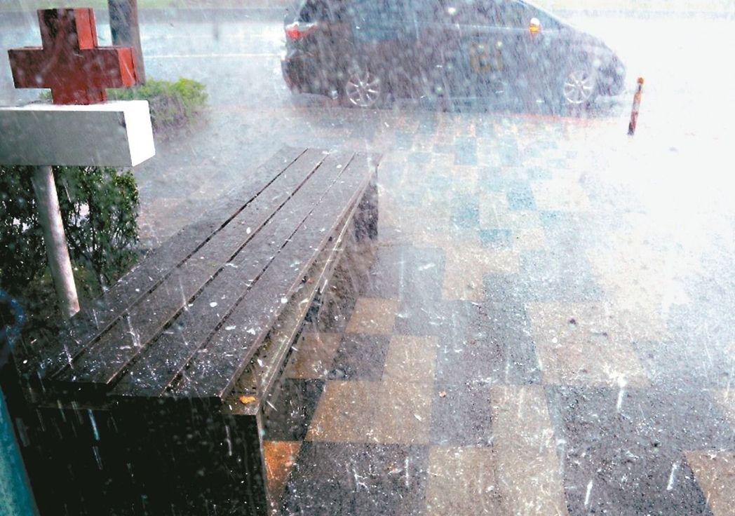 �_(t��i)�������ΌW(xu��):�Օ��в�Ӣ���I(l��ng)��(d��o)�� �����Q�RӢ������