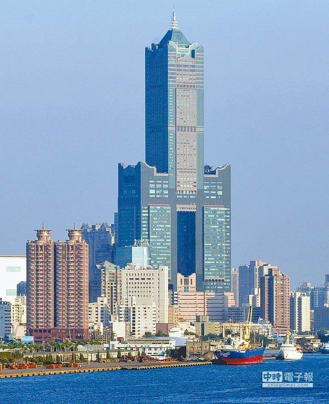 陸客減少租房業(yè)者也遭殃 高雄85大樓套房降價3成出售 陸客減少租房業(yè)者也遭殃 高雄85大樓套房降價3成出售