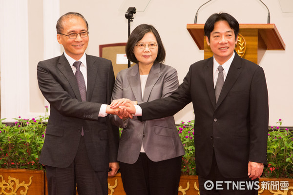 ه��¾S���c��Ӣ��ÿ��һ�� ��(zh��)���Q�߅f(xi��)�{(di��o)���h��ͣ���_