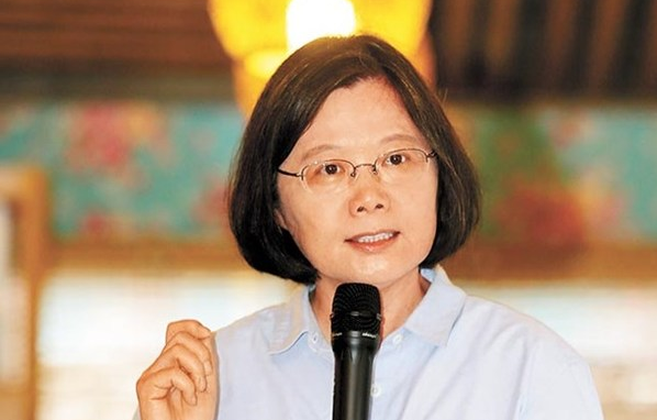 臺媒:蔡英文嘴上挺自建軍艦 出事就搞政治追殺 臺媒:蔡英文嘴上挺自建軍艦 出事就搞政治追殺