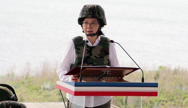 �_܊���I����Ӣ���읓ͧ�ǻ����X���_��ǰ;��ˮƯ