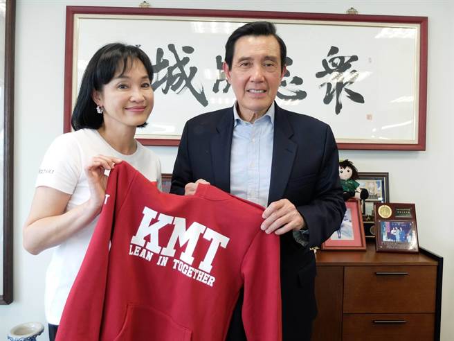 �RӢ����Մ���M(j��n)�h��(zh��)�������ں��Լ����Ǒn���_��