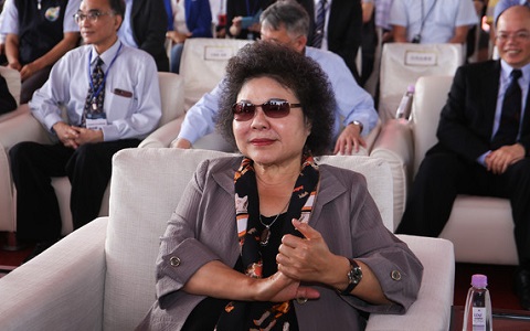 ��Ӣ���k�����C��(sh��)ꐾ�11�ձ��Ͻ����ؕ��L(zh��ng)һ