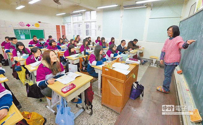 蔡英文“毒課綱”席卷臺(tái)灣 臺(tái)當(dāng)局的夢想是“刪除文言” 蔡英文“毒課綱”席卷臺(tái)灣 臺(tái)當(dāng)局的夢想是“刪除文言”