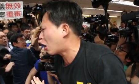 ���ա�̫�(y��ng)����(zh��n)�񡱳ɡ�Ӱ�ۡ� ���뵹�R�s�򵽲�Ӣ��