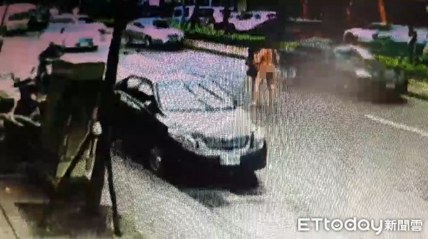 �±�һ���ӱ��ˮ�(d��ng)�ְǹ������