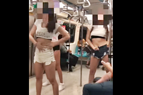 ������Ů���\(y��n)܇(ch��)������ �˿ͱ�Թ���_��