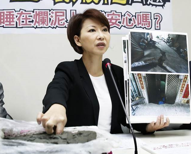 ��Ӣ��ه������ϲ��󱾠I���{(di��o)����,����±��x�񒁗�?