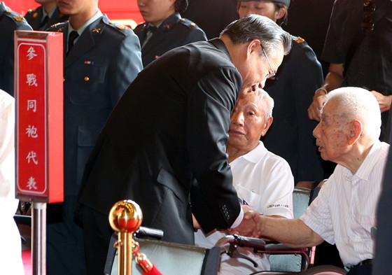 �_(t��i)��ӭ�h(yu��n)��܊���������ʿӢ�`�롰��������