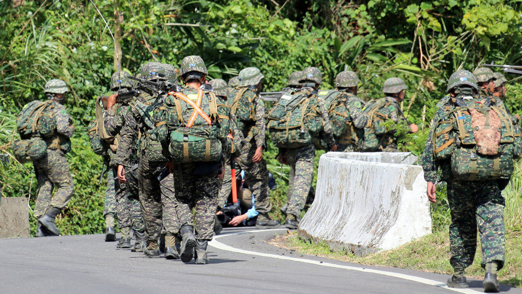 臺(tái)防務(wù)部門稱2018年起不再征義務(wù)役 臺(tái)防務(wù)部門稱2018年起不再征義務(wù)役