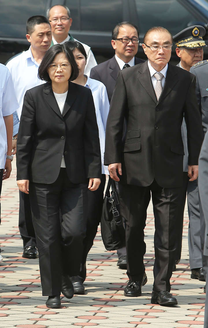 ��Ӣ�����T����