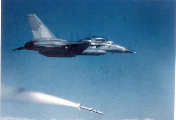 臺軍飛彈不是炸毀就是墜落 臺監(jiān)察部門要著手調(diào)查了 臺軍飛彈不是炸毀就是墜落 臺監(jiān)察部門要著手調(diào)查了