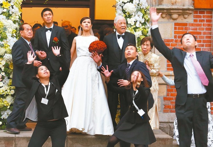 ����x�OŮ���ެF(xi��n)�����_��܊����܊���[��