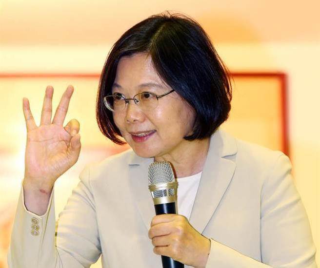 蔡英文任后首次體檢:身高163厘米、體重124斤 蔡英文任后首次體檢:身高163厘米、體重124斤