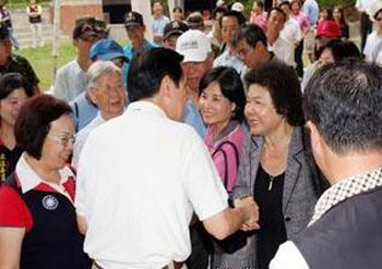 �������Lꐾ�25����ͬ�RӢ�ſ�������������Z�W(xu��)Ժ�ܞ�(z��i)��r���DƬ��Դ���_�����������W(w��ng)��