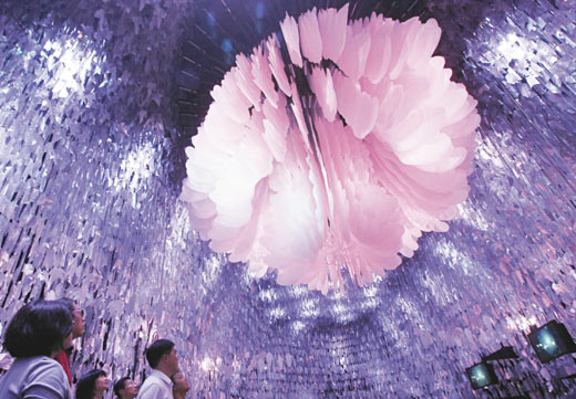 ��������(m��ng)���^�����d�ľ޴󻨰��Ԍm��׌���^�񱊻������x�������ڻ����Ԍm����͸�^���f�����^�̣�����ֲ���c���x�Ļ��������P(gu��n)ϵ���DƬ��Դ���_(t��i)����(li��n)�ψ�(b��o)��