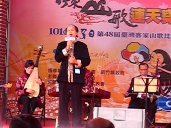 �ͼ��˂��y(t��ng)��(x��)��:�^��"�촩��"����(ji��)�ŽY(ji��)��