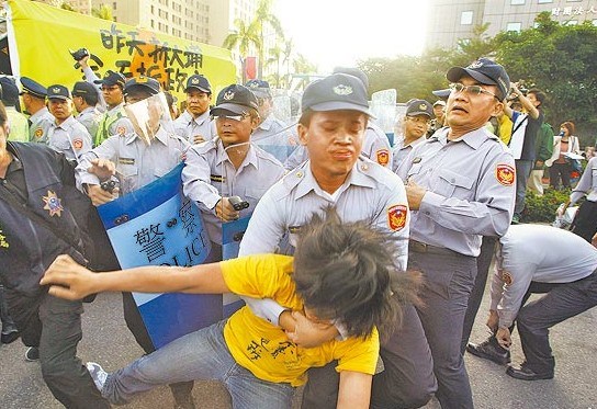 6�f(w��n)��̧�ׁGЬ�����R������܊�I�S�{(l��n)�G�I(y��ng)���E