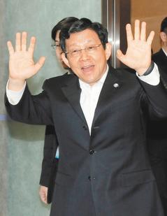 陳德銘:中華兩邊應(yīng)聯(lián)合起來共同占領(lǐng)全球市場(chǎng)