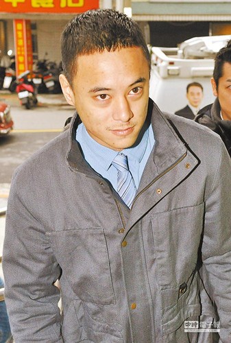 �Y����և��WУ�����_ͥ��¶ƣ�B(t��i)��(sh��)�δ��Ƿ���D��