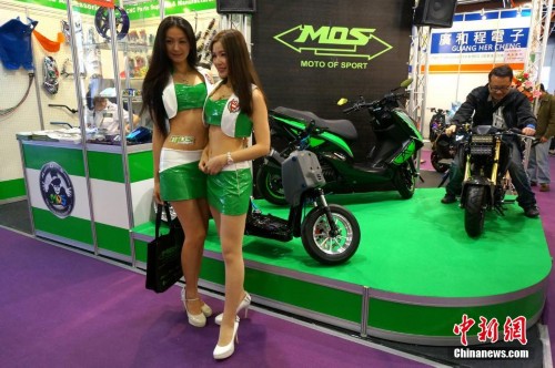 �_�����ĺ�һ��܇չ �C(j��)܇��Ů�Ը����