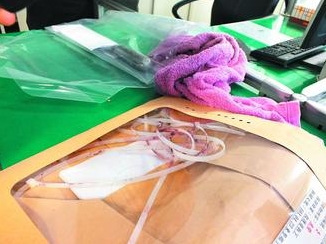 男子假裝看房持刀搶劫反被女房東砍傷(圖)