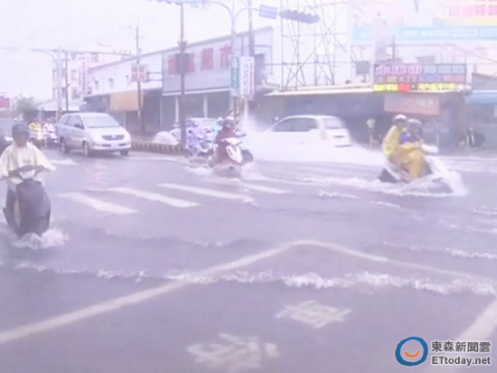 臺(tái)鐵區(qū)間車突傳爆炸聲 20多班次延誤