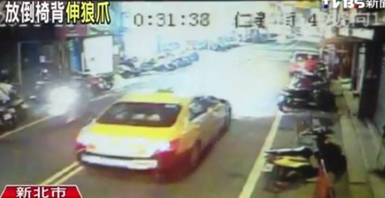 �����܇��ɫ��˾�C(j��)Ů�͝��̲跴�������[Ę