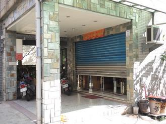 臺(tái)媒曝大陸女子飯店賣(mài)淫 臺(tái)官兵卷入買(mǎi)春疑云(圖) 臺(tái)媒曝大陸女子飯店賣(mài)淫 臺(tái)官兵卷入買(mǎi)春疑云(圖)