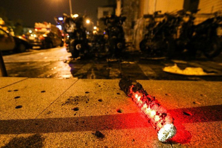 臺北松山派出所發(fā)生火警 11輛警用機(jī)車被燒毀(組圖) 臺北松山派出所發(fā)生火警 11輛警用機(jī)車被燒毀(組圖)