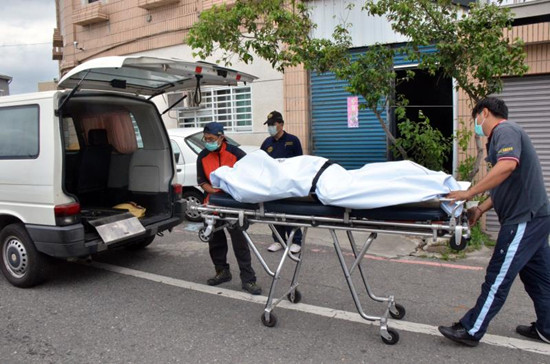 ˤ�֙C�ǵ�Ů��һ�r�⑍����ǰ�򣨈D��