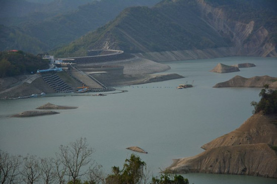 �_�Ͻ����ؼ�����ǰ�����A����ˮΣ�C(j��)���D��