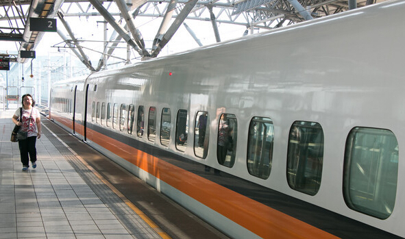 ���Fվ�ؾ�(xi��n)�،����݆�(w��n)�}�������û������ֹ���3̎�،������^ȥ���(y��n)�������|ɭ���D��