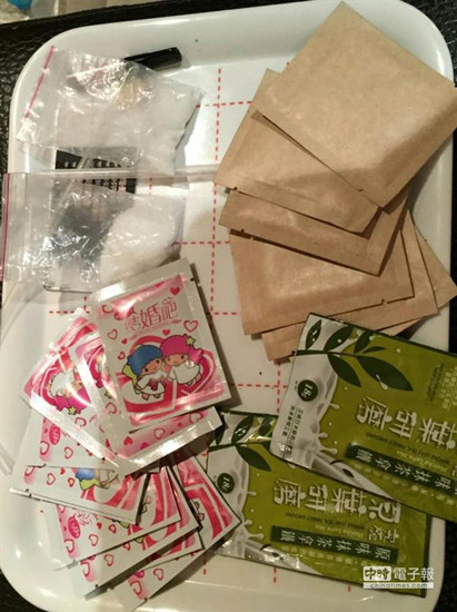 毒品包裝印"我們結(jié)婚吧" 玩浪漫誘臺青少年吸食(圖) 毒品包裝印"我們結(jié)婚吧" 玩浪漫誘臺青少年吸食(圖)