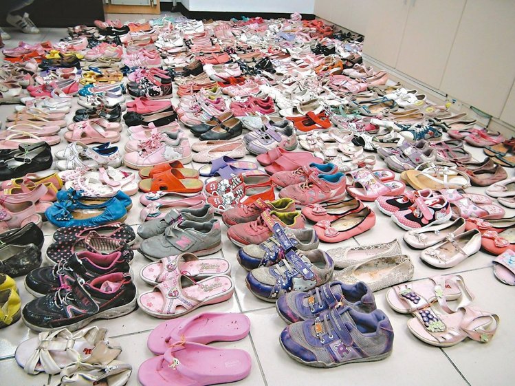 臺男子分手后受打擊 偷上百雙女童鞋"解決生理需求" 臺男子分手后受打擊 偷上百雙女童鞋"解決生理需求"