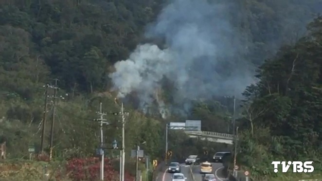 臺灣平溪游客超10萬人 春節(jié)期間放天燈引發(fā)火災 臺灣平溪游客超10萬人 春節(jié)期間放天燈引發(fā)火災